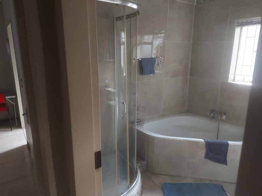 4 Bedroom Property for Sale in Oos Einde North West